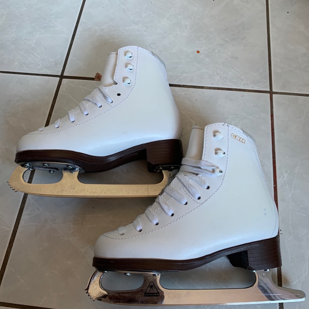 Skate shoes kids size 13.5